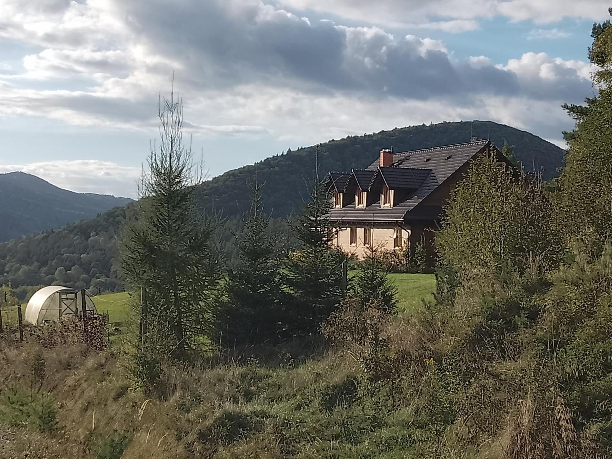 Orlik - Pokoje Goscinne Uscie Gorlickie Buitenkant foto